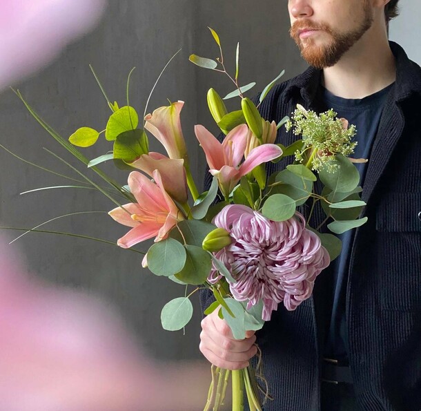 Букет Каллы и Эвкалипт